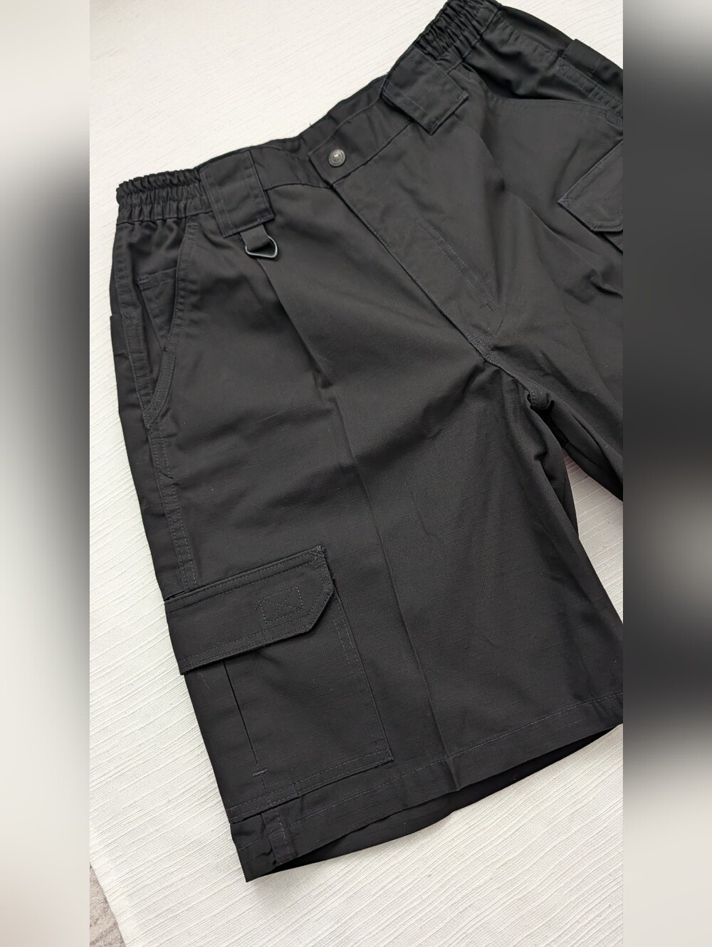 NWOT Propper Black Tactical Cargo Shorts 34